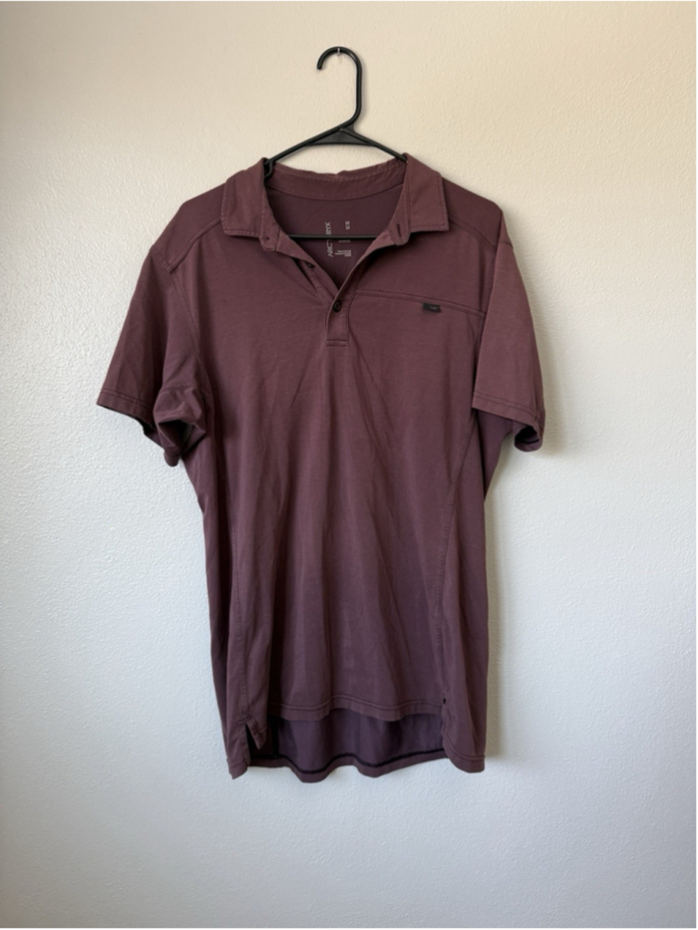 Arc’teryx Captive SS Polo Short Sleeve Medium Maroon Gorpcore Hiking Outdoors